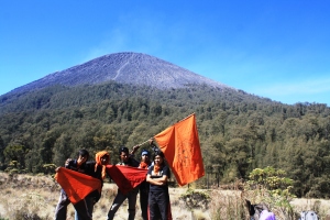 Dokumentasi Mapala FT Unlam Banjarbaru_Ekspedisi Gunung Mahameru2